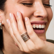 Anillo ajustable apilable Hydra