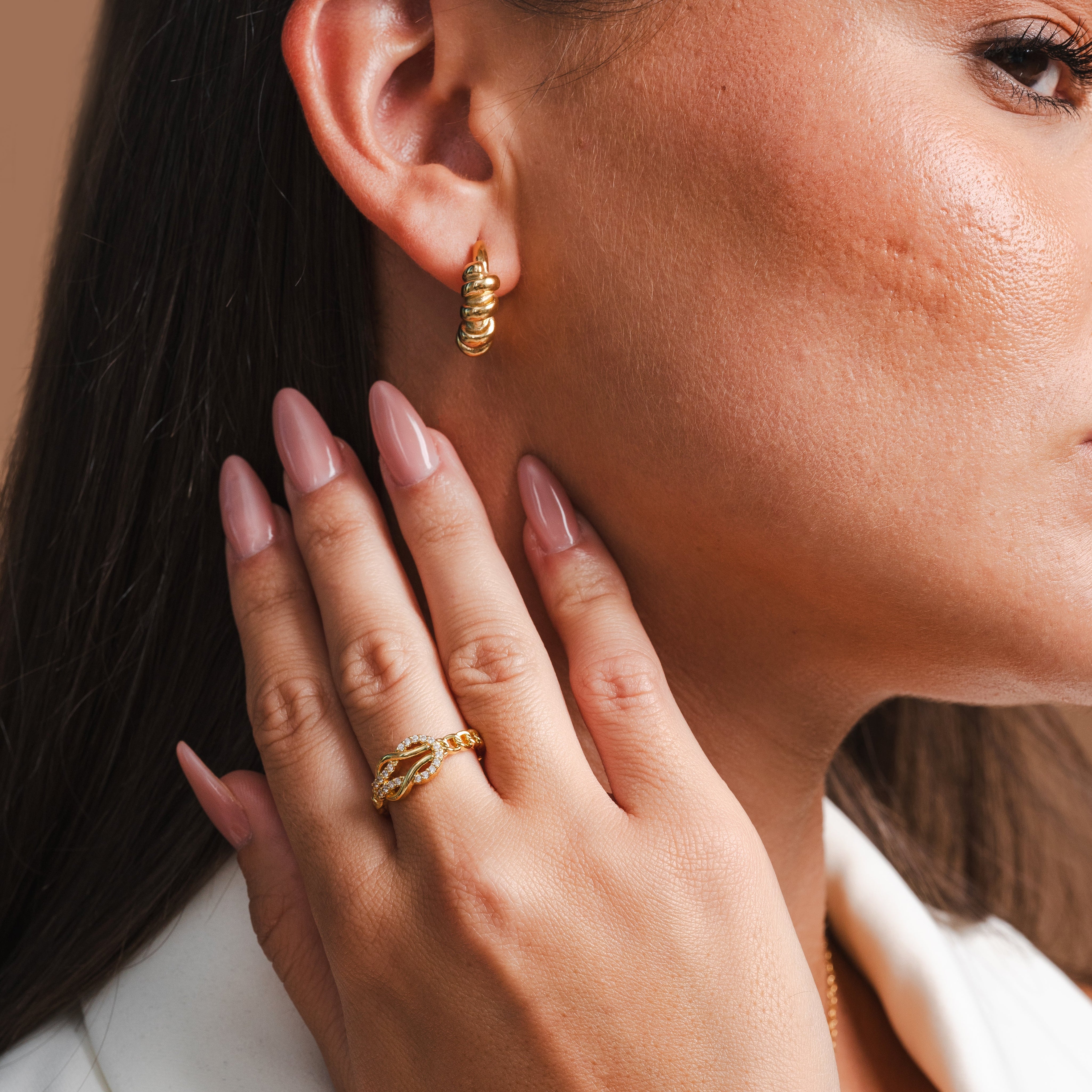 Anillo ajustable entrelazado Ariel en oro