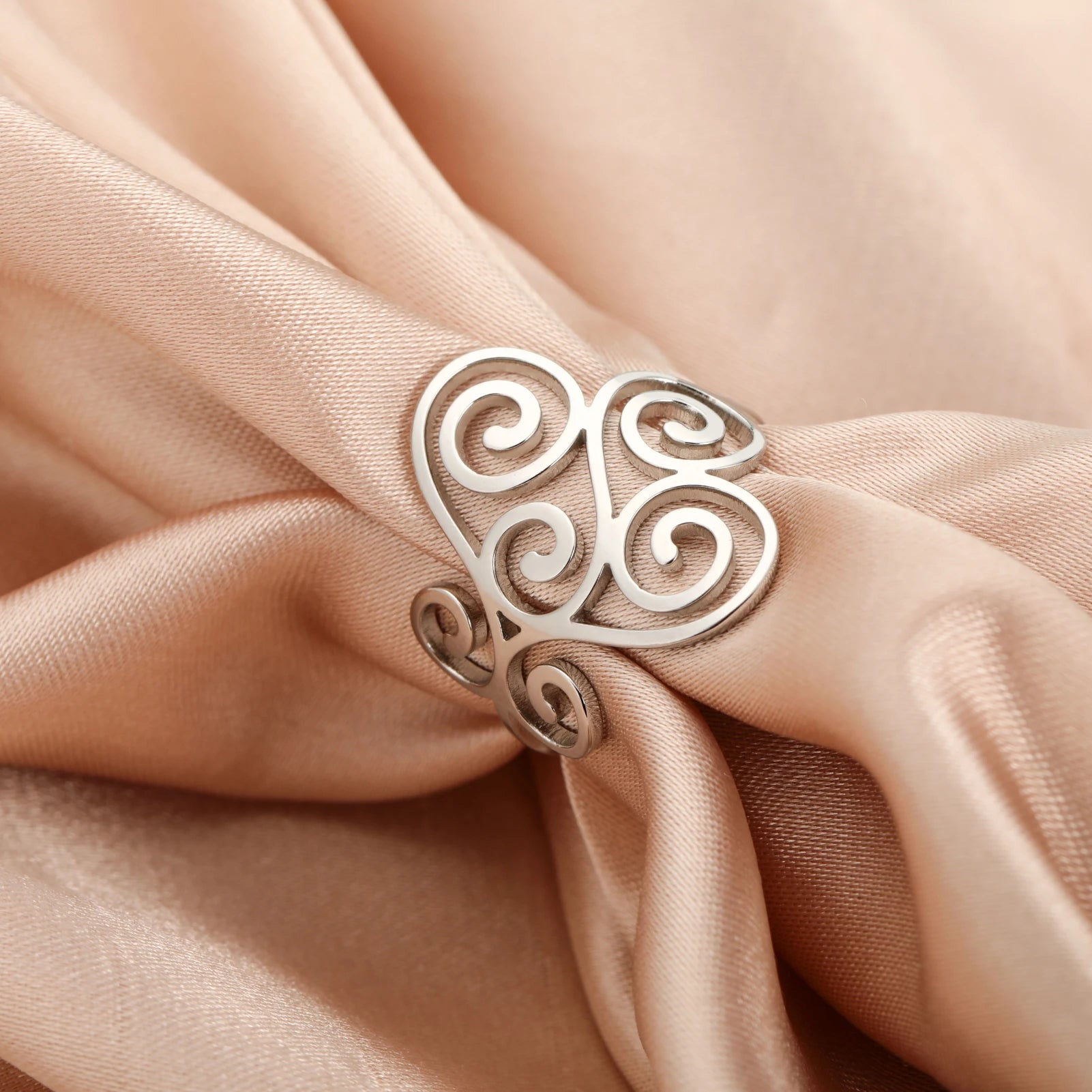 Skyrim-Anillo de filigrana bohemio de acero inoxidable, anillos de dedo de Color dorado, joyería de moda para mujer, banda de boda, regalo para el día de la madre