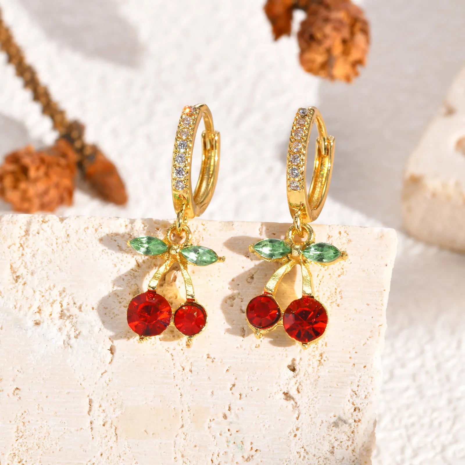 Pendientes de mujer de cereza roja delicados de Metal bonitos dulces para joyería para fiesta de boda regalo de cumpleaños para novia regalo del Día de San Valentín