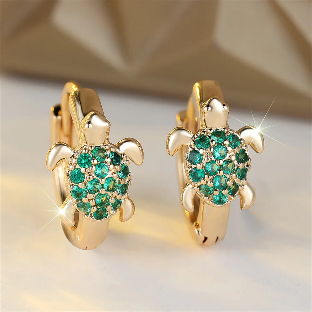 Pendientes de aro con forma de tortuga marina para mujer, piedra de circón verde, Color dorado Vintage, hebilla pequeña para oreja, joyería de boda, regalo para el día de la madre