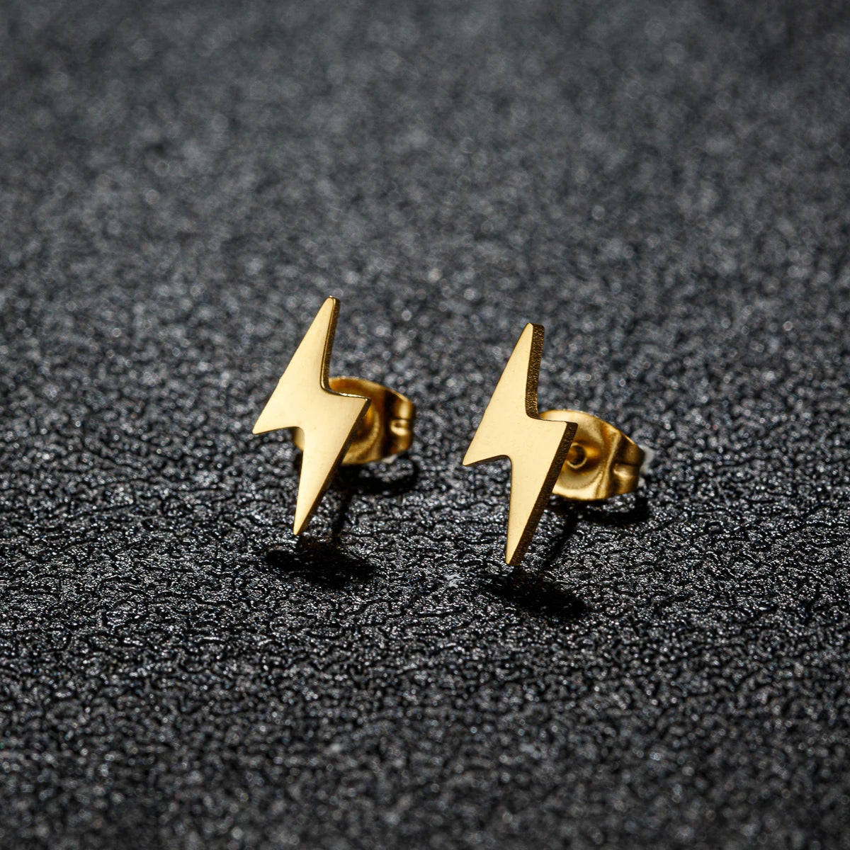 1 par de pendientes de perno relámpago de acero inoxidable, pendientes Punk de trueno para hombres y mujeres, joyería diaria
