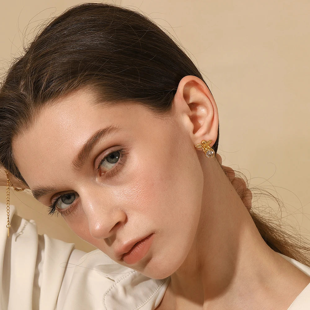 E.B.belle-pendientes de tuerca de Ángel Cupido con circonita brillante para mujer y hombre, joyería elegante de acero inoxidable para fiesta y Día de San Valentín, venta al por mayor